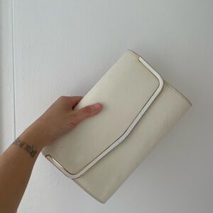 Jessica Cream Clutch / Shoulder Bag